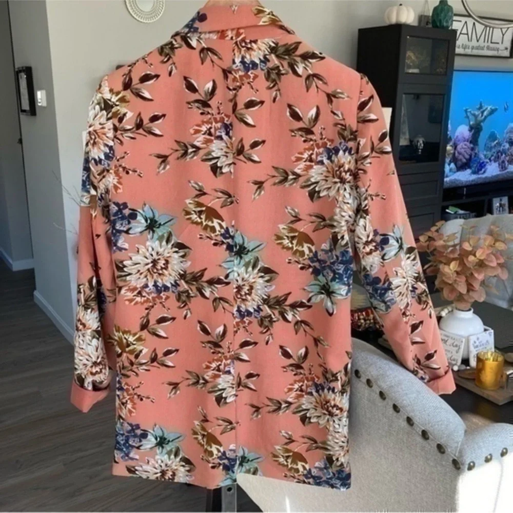 ✨Cynthia Rowley Coral Floral Blazer